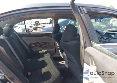 2011 Honda Accord 2.4 Ex from USA, damaged, VIN 1HGCP2F74BA049046